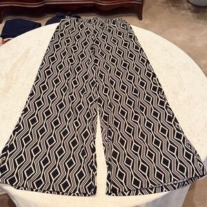 Women’s patterned pants